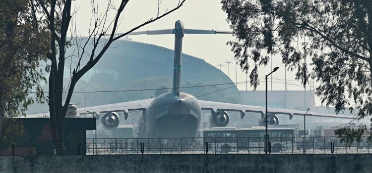 World News Today Live Updates on February 6, 2025 : Ahmedabad airport receives Indian deportees from US as air force plane lands in Amritsar | Watch
