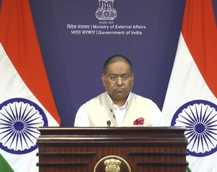 India pushes back on Trump’s offer to mediate on Kashmir, rebuts claim on trade | Latest News India