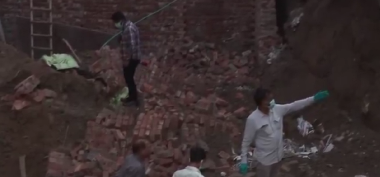 Three dead after under-construction building collapses in Delhi’s Paharganj | Latest News India