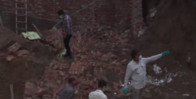 Three dead after under-construction building collapses in Delhi’s Paharganj | Latest News India