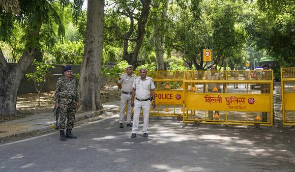 India Pakistan Live News Updates: Pakistani official declared persona non grata; asked to leave India within 24 hours