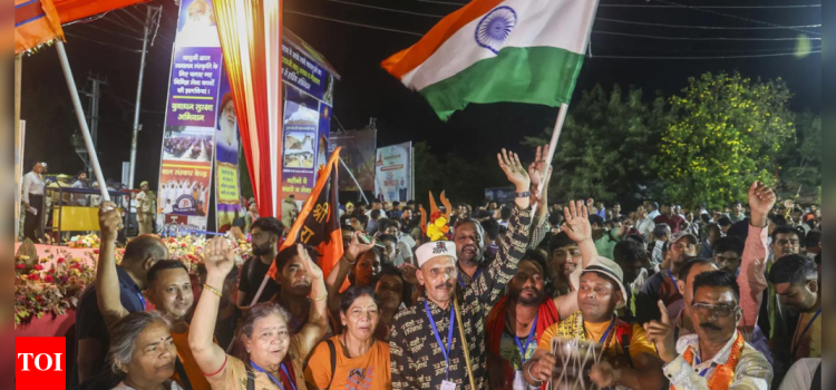 12th batch of Amarnath pilgrims leave from Jammu | India News